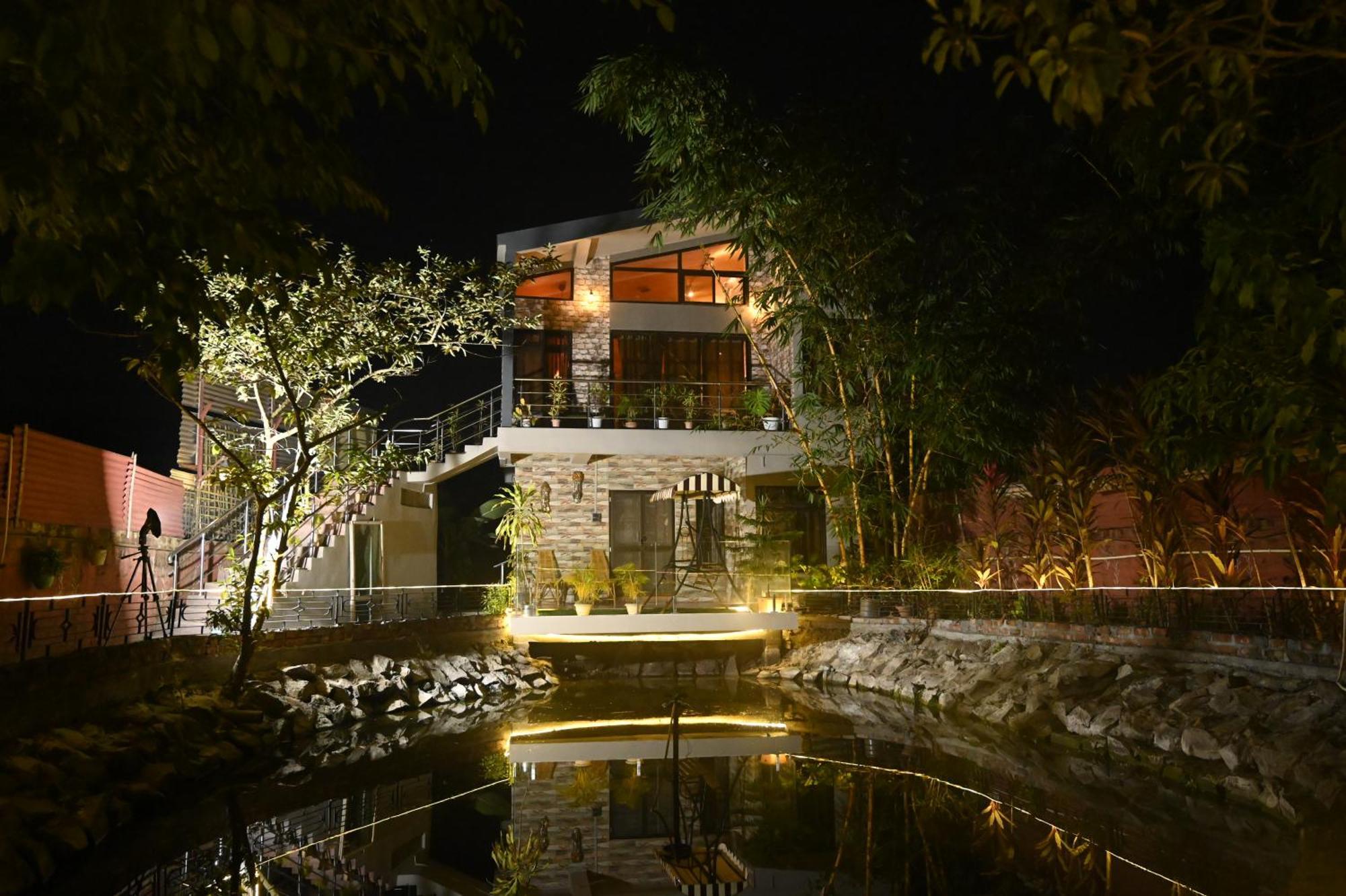 לינה וארוחת בוקר גווהטי The Cabin By The Bayou מראה חיצוני תמונה